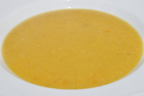 Jak uvařit bramborová polévka s tvarohem ? Snadné recept, připravený za 30 - 45 minut